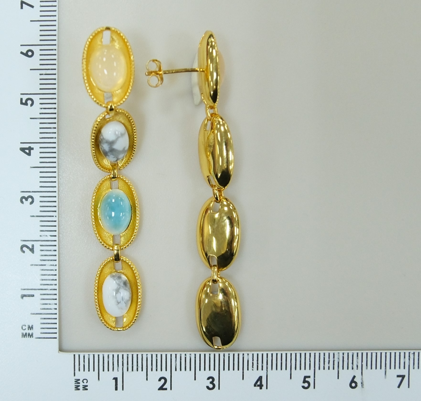 Серебряные серьги-пусеты с ларимарами, кварцем и магнезитами